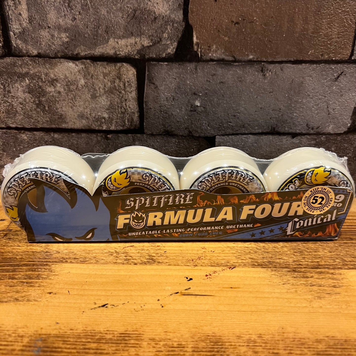 SPITFIRE FORMUL FOUR 99 52mm