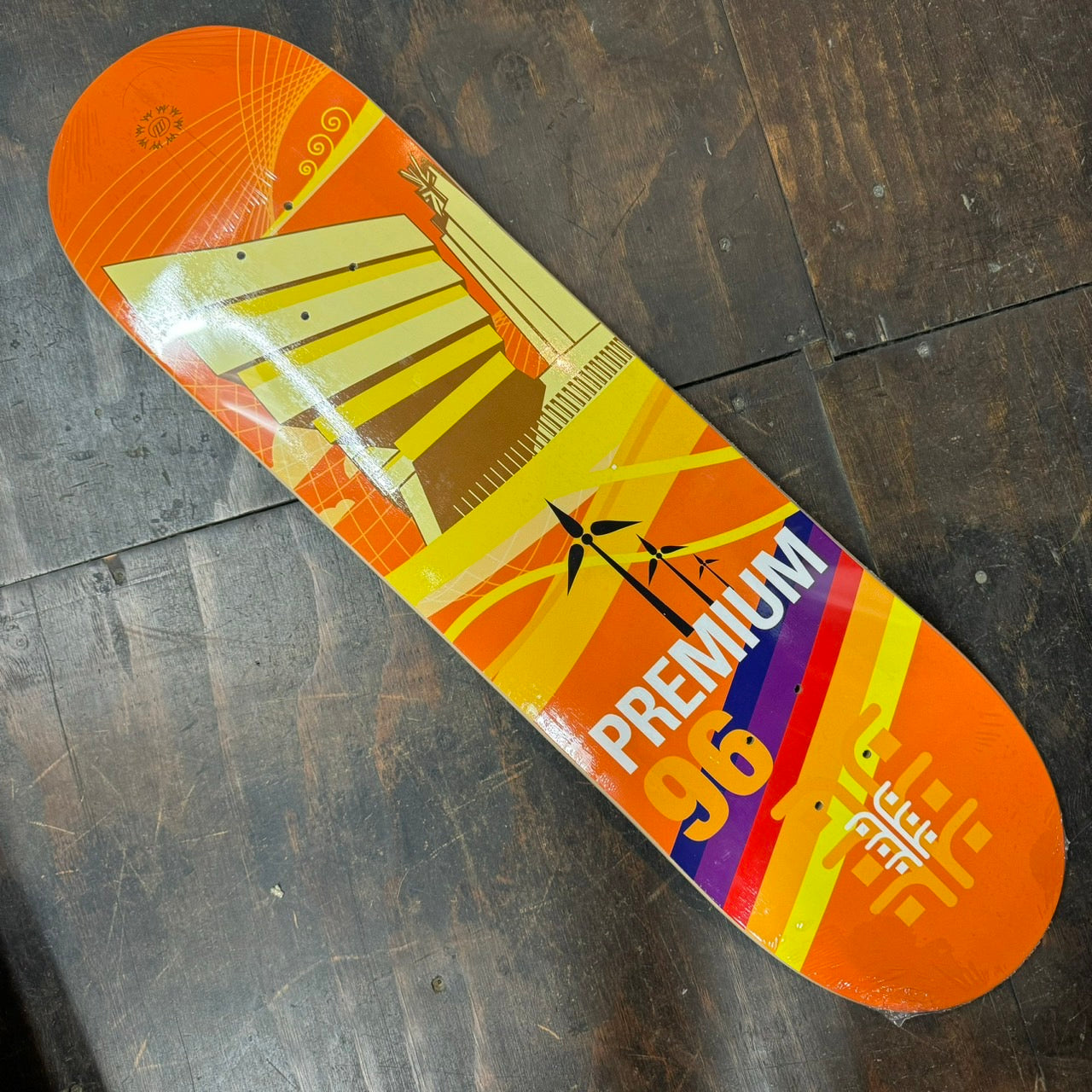PREMIUM8.25