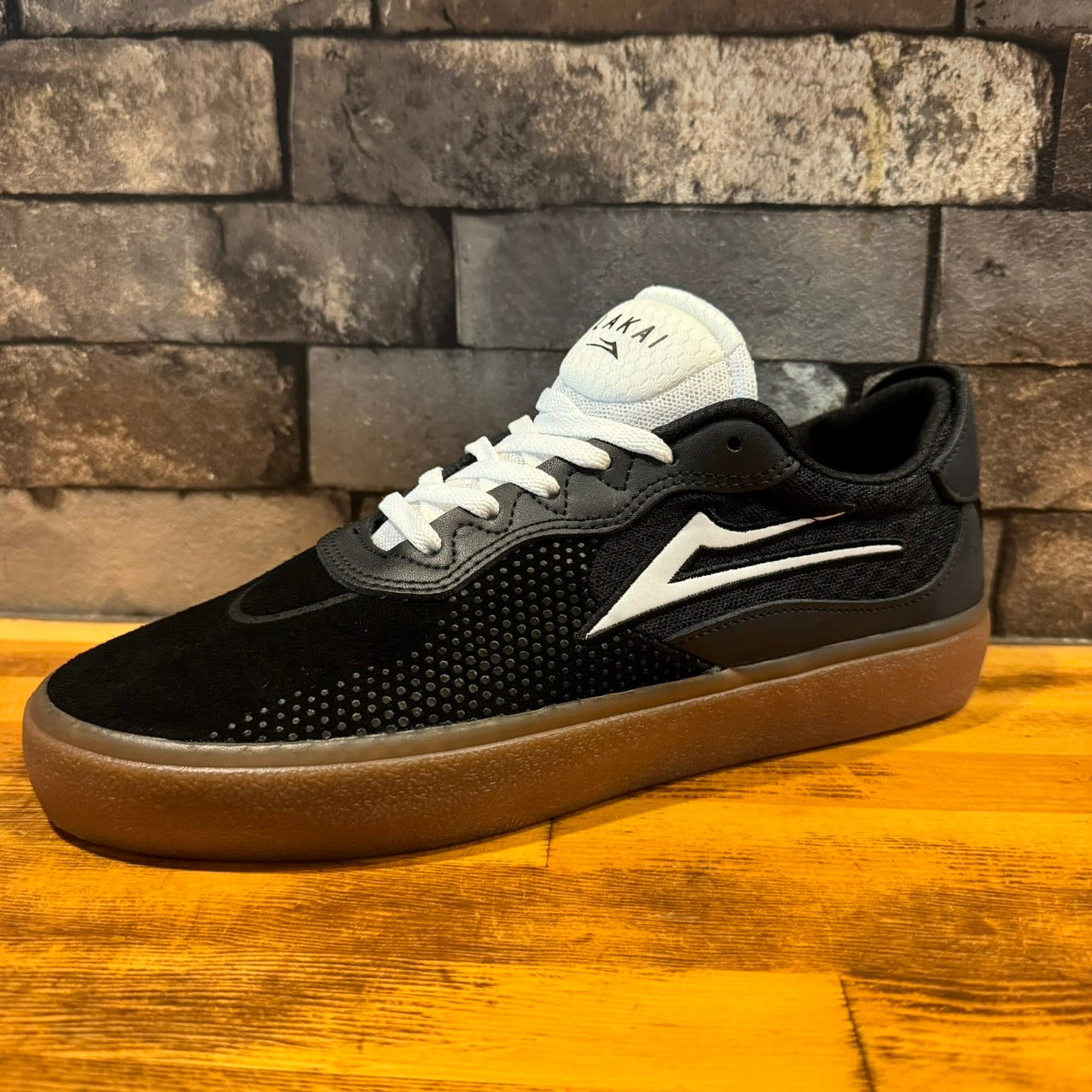 LAKAI ESSEX BLACK/GUM SUEDE