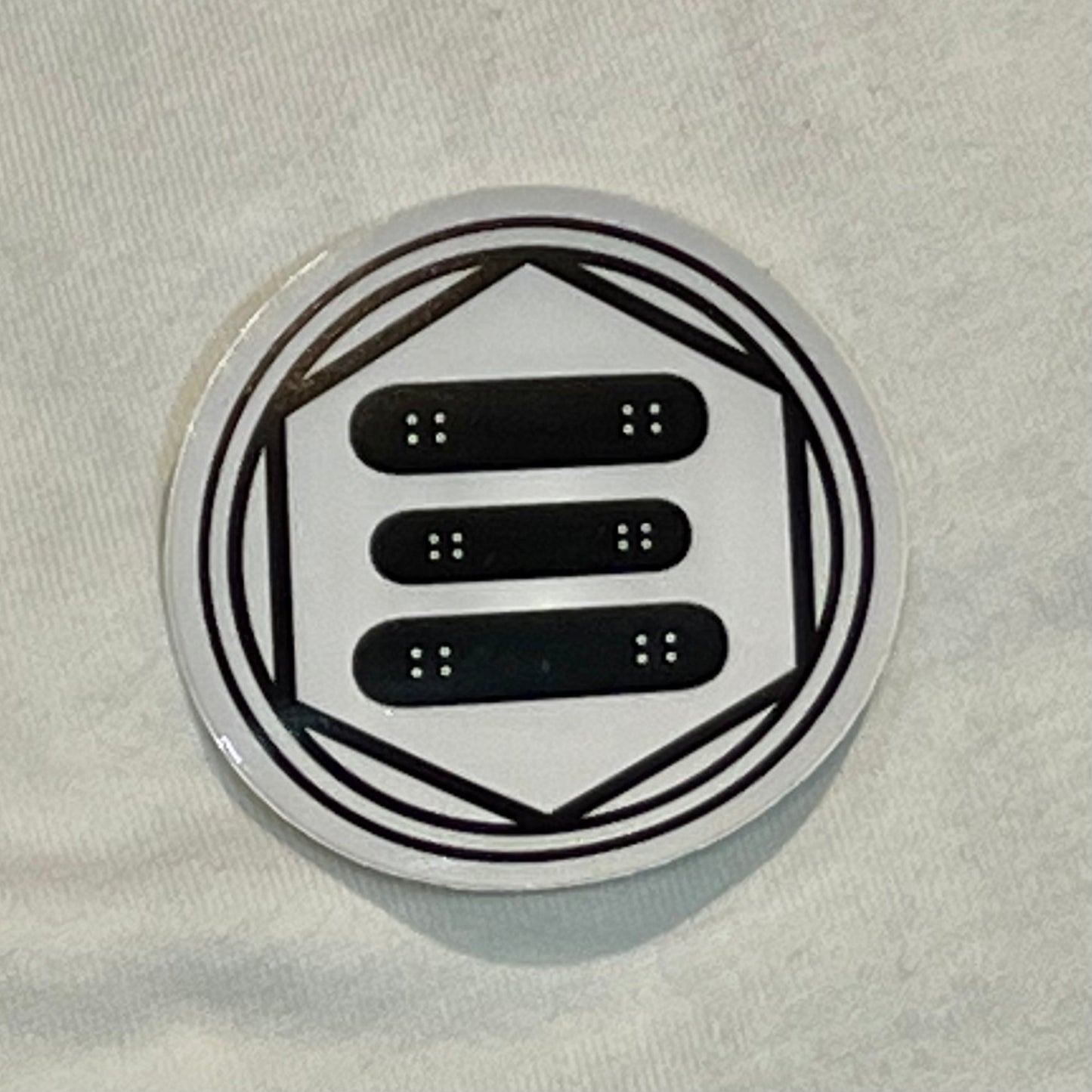 三河屋ステッカー 愛好会ロゴ