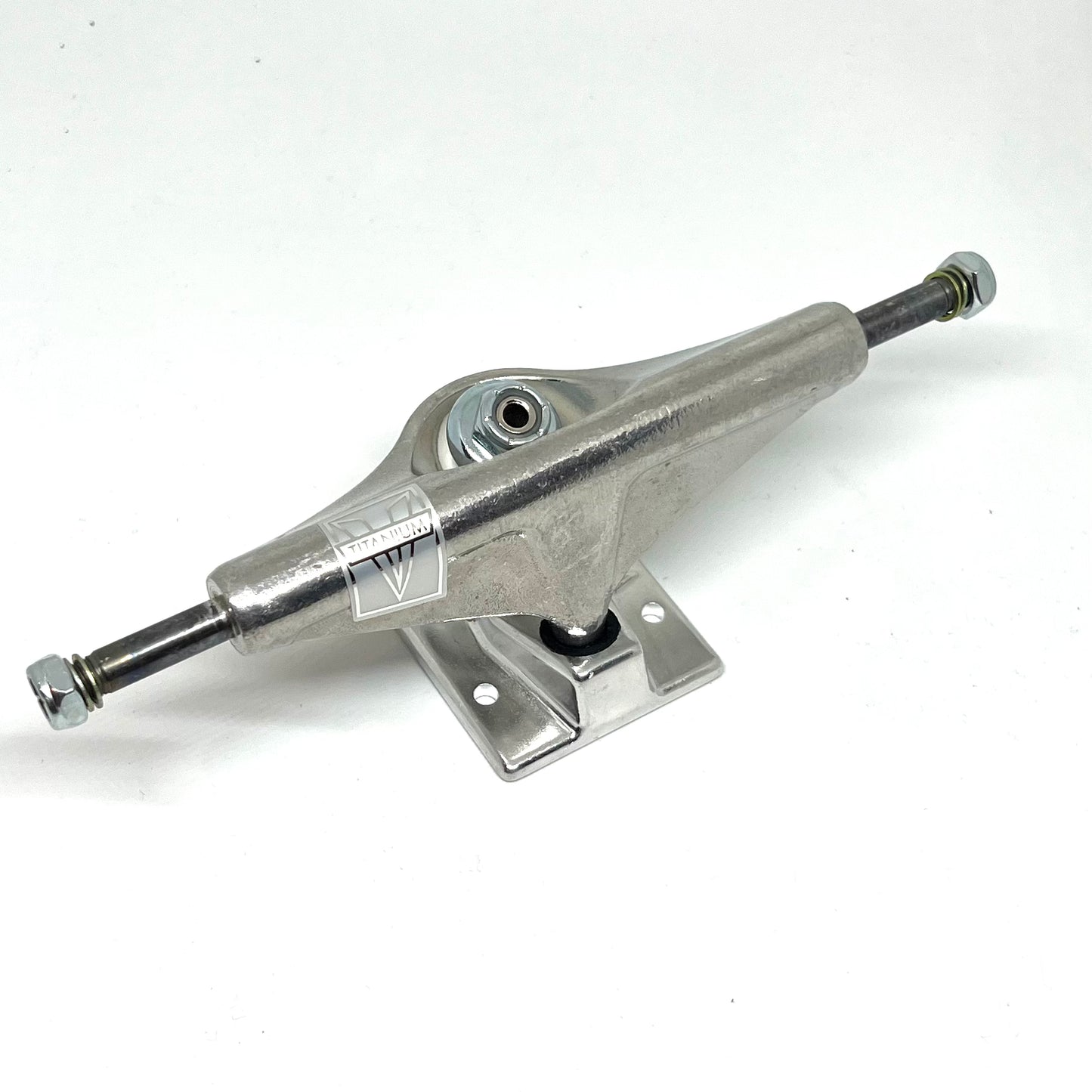 【VENTURE】TITANIUM ベンチャー トラック TRUCK チタン