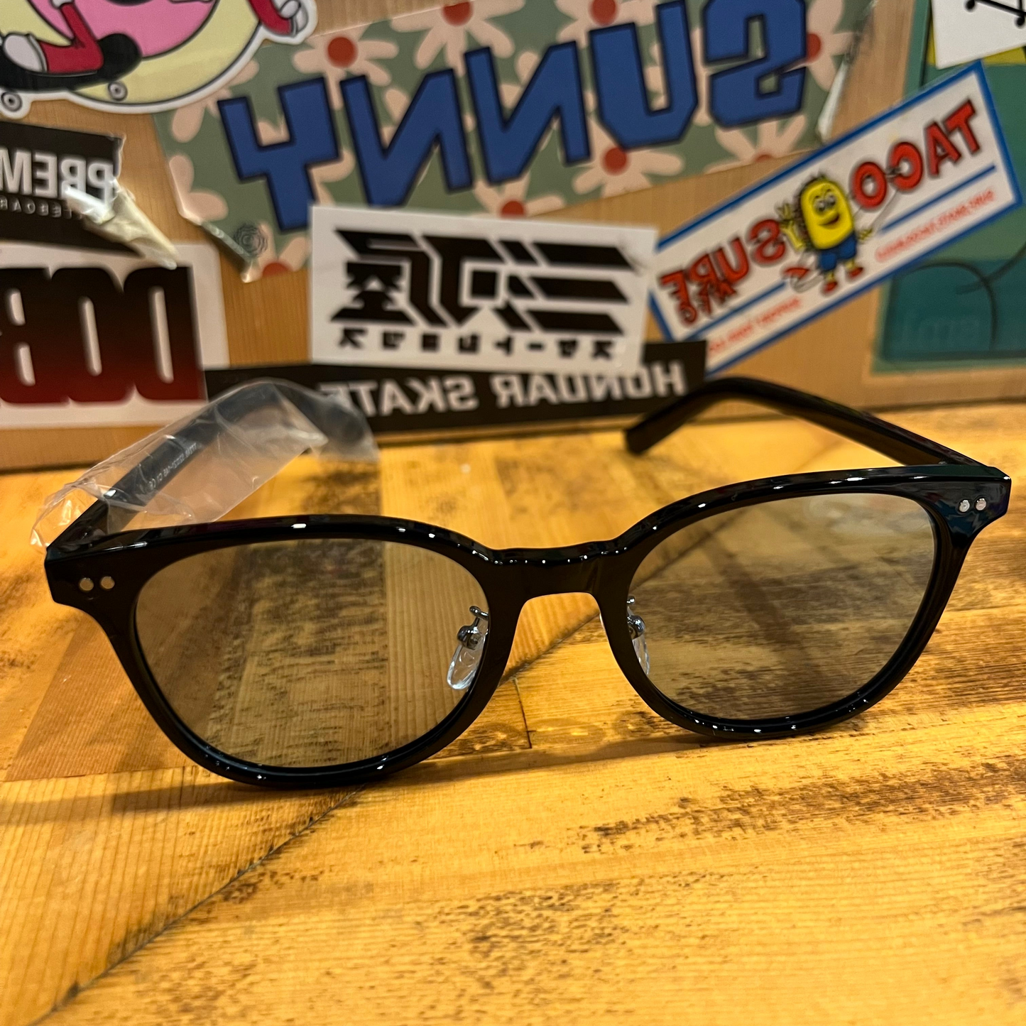 SUNGLASSES / Black　EAZY MISS