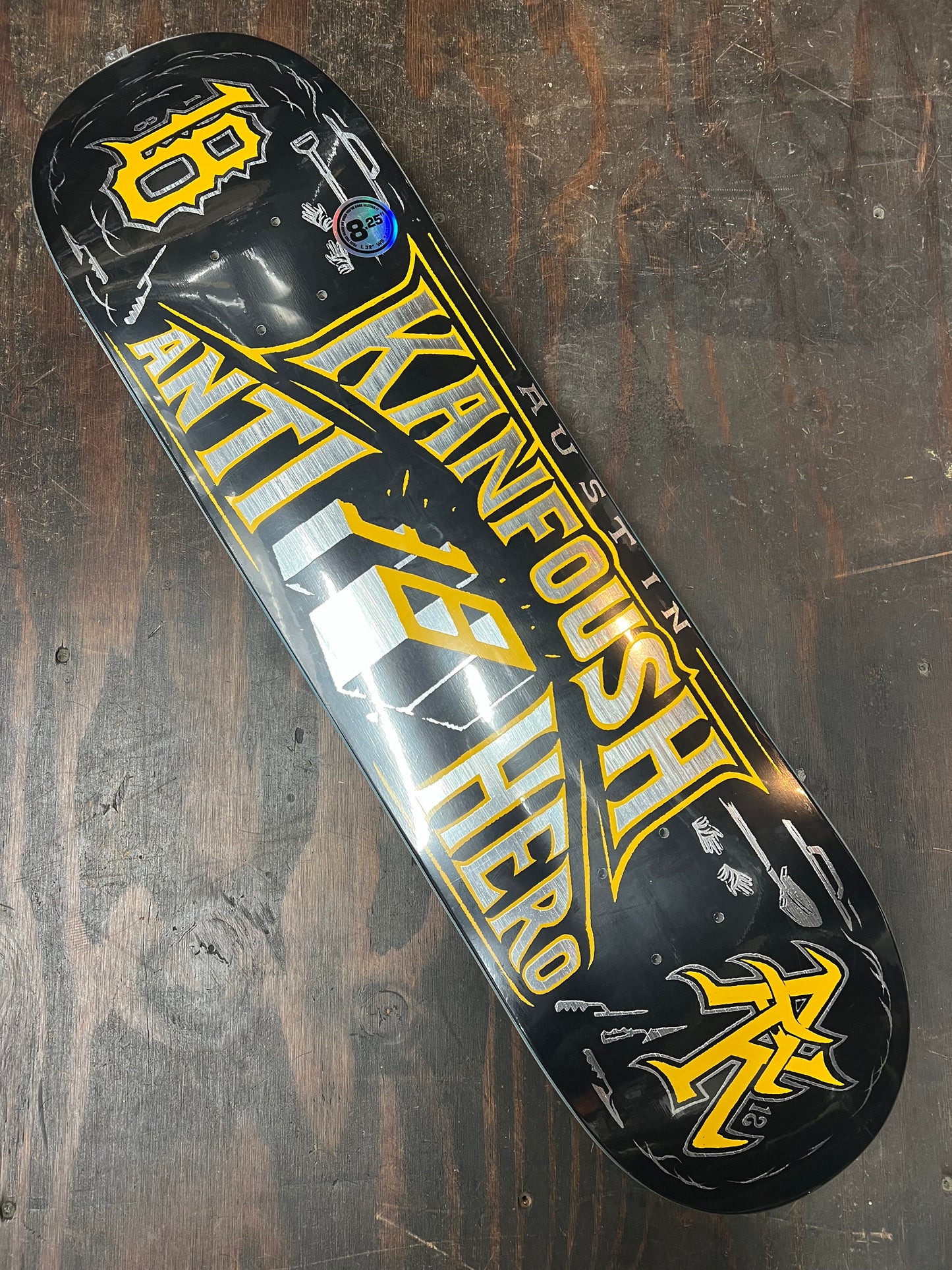 ANTIHERO DECK8.25