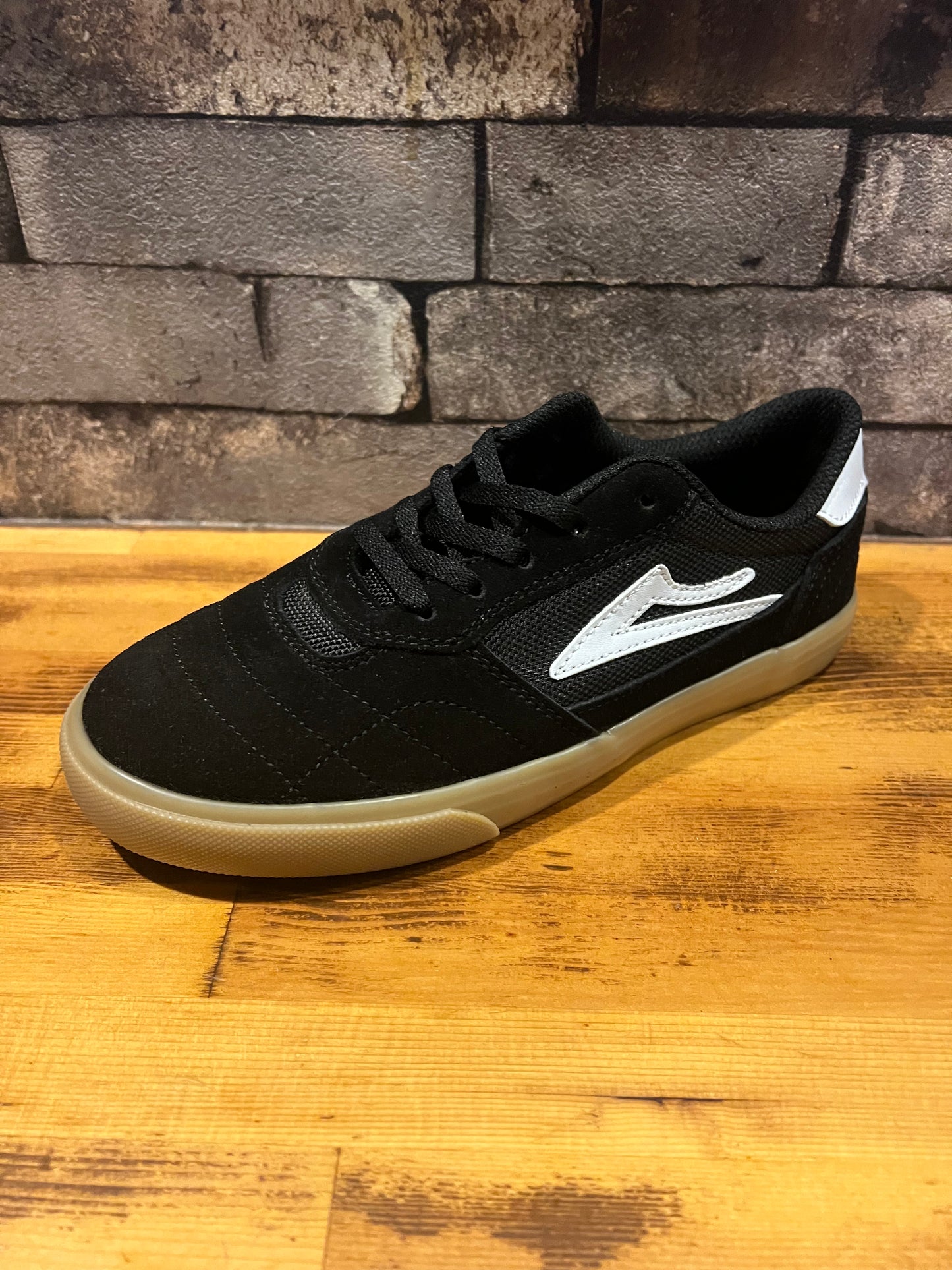 LAKAI　シューズ　CAMBRIDGE　KIDS BLACK/GUM