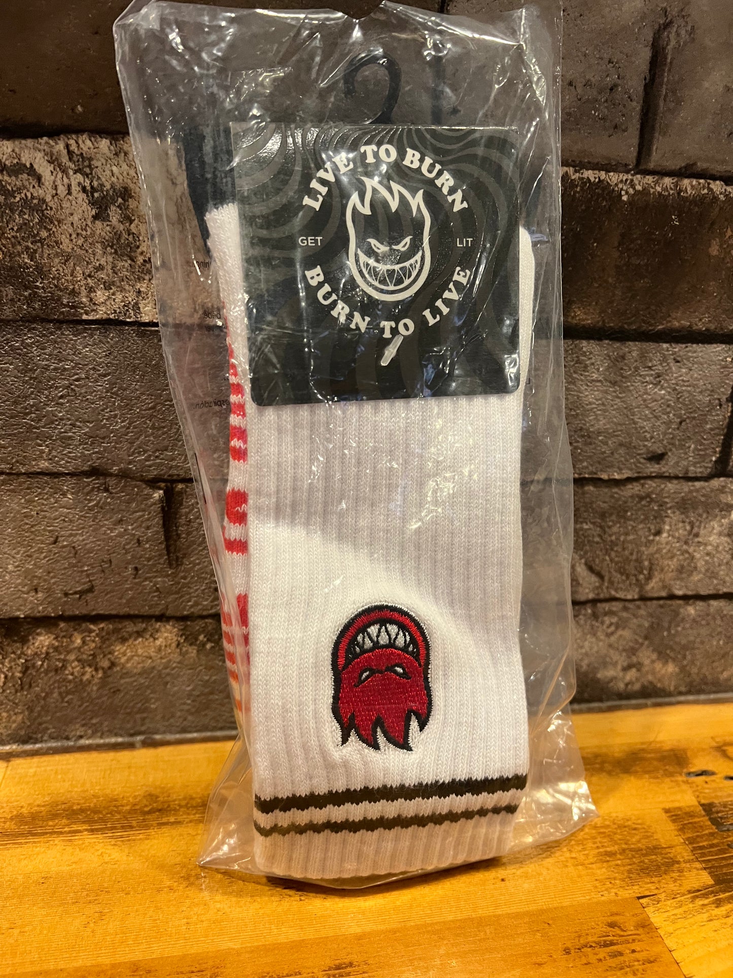 SPIT FIRE SOCKS 刺繍　WHITE